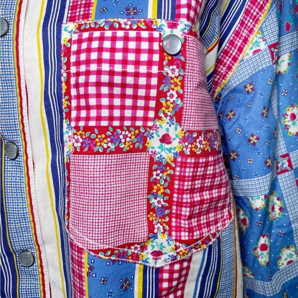 LizWear Vintage Colorful Multi Pattern Button Down Shirt with Pearl Snaps - Picture 7 of 16